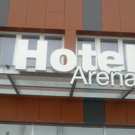 Hotel Arena Хомутов Екстериор снимка